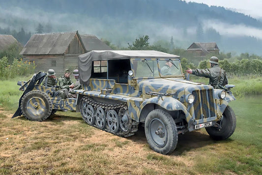 Italeri 1/35 Military - SD KFZ 10 Demag with LE IG18 & Crew - 6595 - Product Image