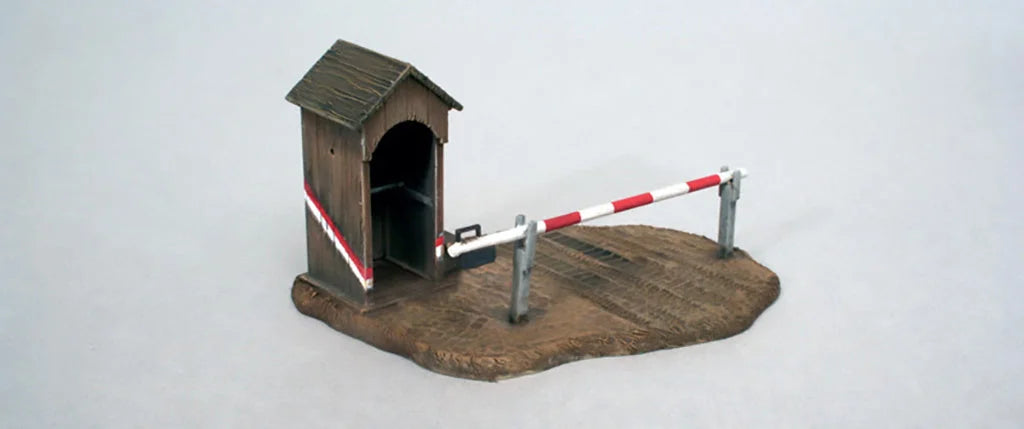 Italeri 1/72 Figures - 1/72 Battlefield Buildings - 6130 - Product Image