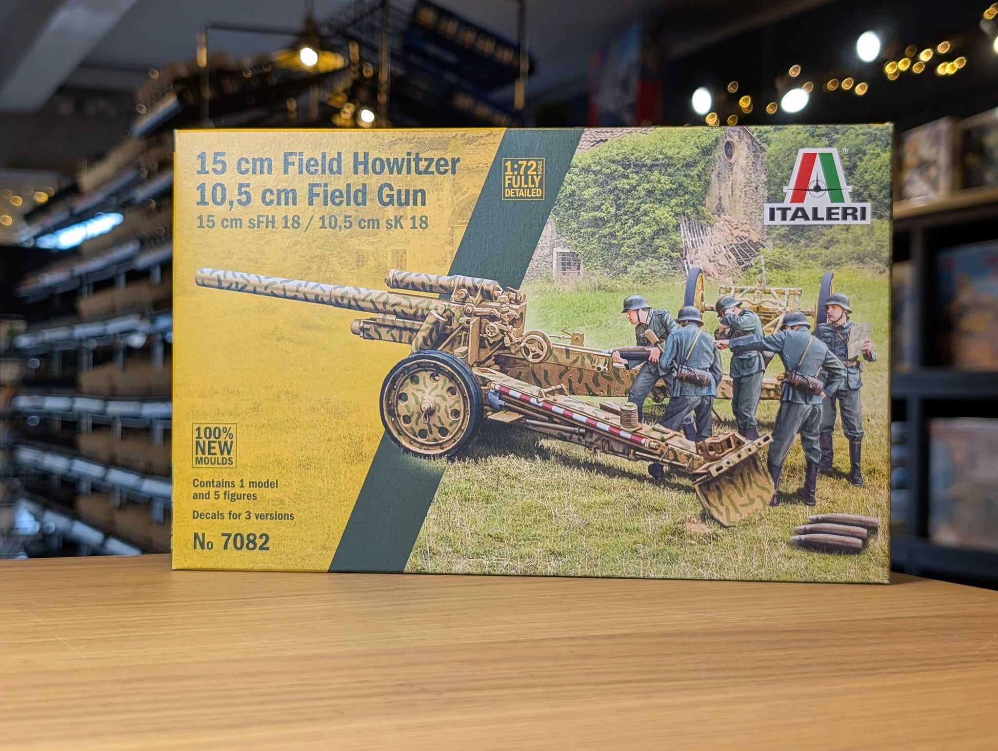 Italeri 1/72 Military - 15Cm Field Howitzer/10,5Cm Fiel - 7082 - Product Image