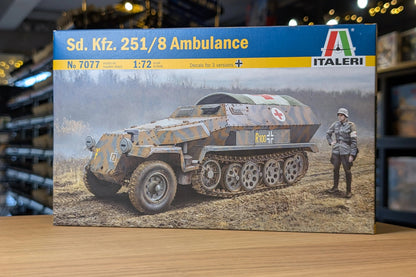 Italeri 1/72 Military - Sd.Kfz. 251/8 Ambulance - 7077 - Product Image