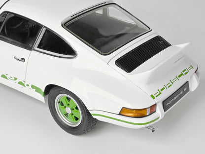 IXO Collections - White Porsche 911 Carsrera RS 2.7 1/8 Scale Metal & Plastic Kit - IXC911FKW