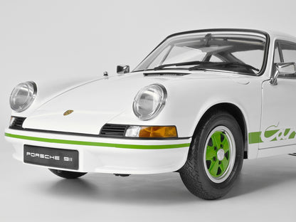 IXO Collections - White Porsche 911 Carsrera RS 2.7 1/8 Scale Metal & Plastic Kit - IXC911FKW