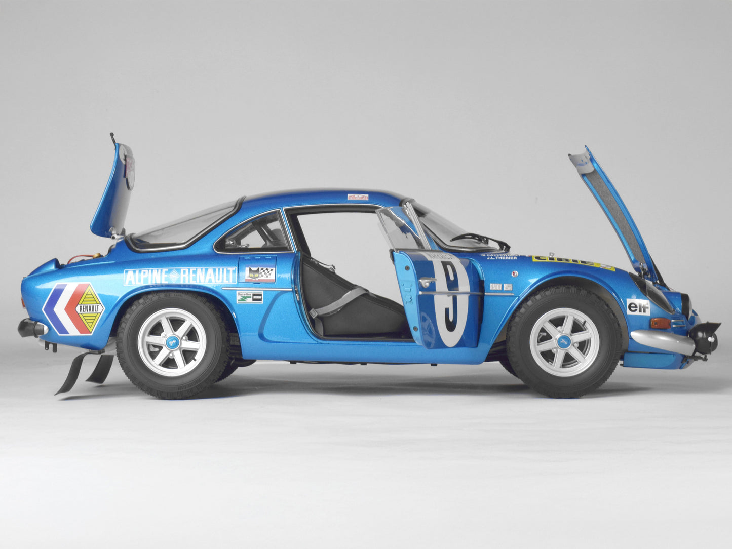 IXO Collections - Alpine A110 1600 S Rally 1/8 Scale Metal & Plastic Kit (Plain White Box) - IXCALPFK