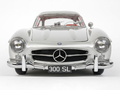 IXO Collections - Mercedes 300 SL Silver 1/8 Scale Metal & Plastic Kit - IXCMBCFK