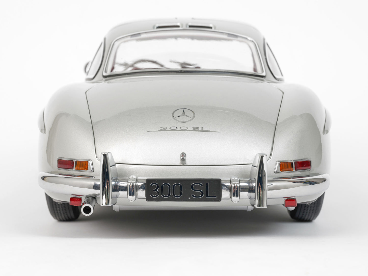 IXO Collections - Mercedes 300 SL Silver 1/8 Scale Metal & Plastic Kit - IXCMBCFK