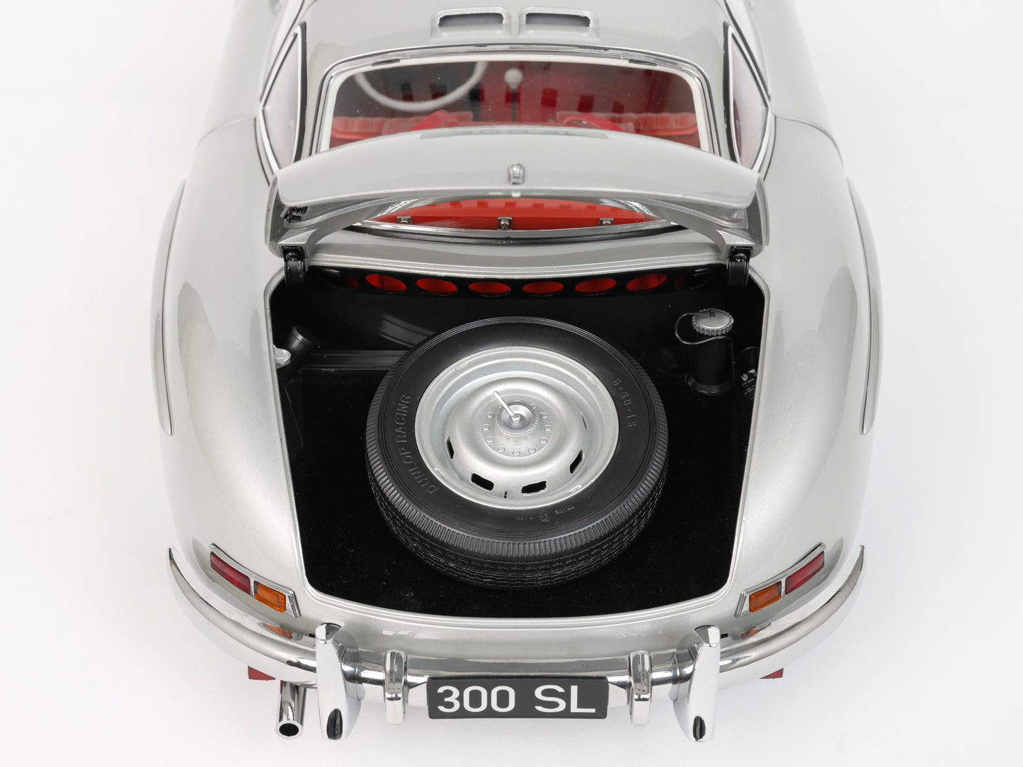 IXO Collections - Mercedes 300 SL Silver 1/8 Scale Metal & Plastic Kit - IXCMBCFK