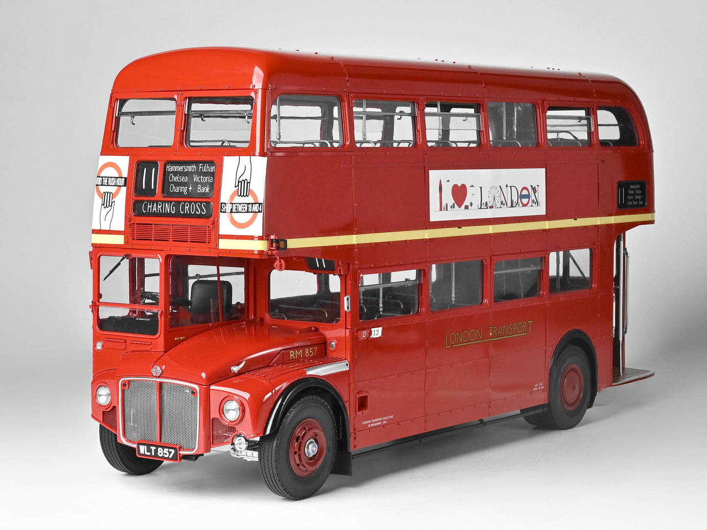 IXO Collections - Routemaster Bus (1961) 1/12 Scale Metal & Plastic Kit - IXCRTMFK
