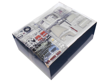 IXO Collections - Volvo S122 Amazon 1/8 Scale Metal & Plastic Kit - IXCVOLFK