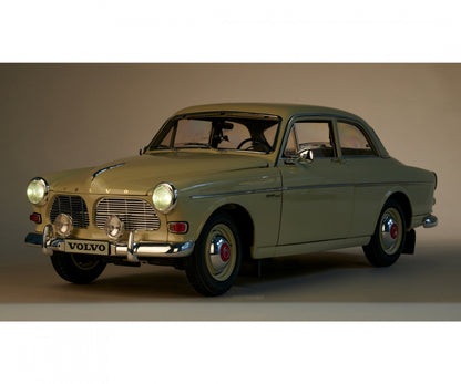 IXO Collections - Volvo S122 Amazon 1/8 Scale Metal & Plastic Kit - IXCVOLFK