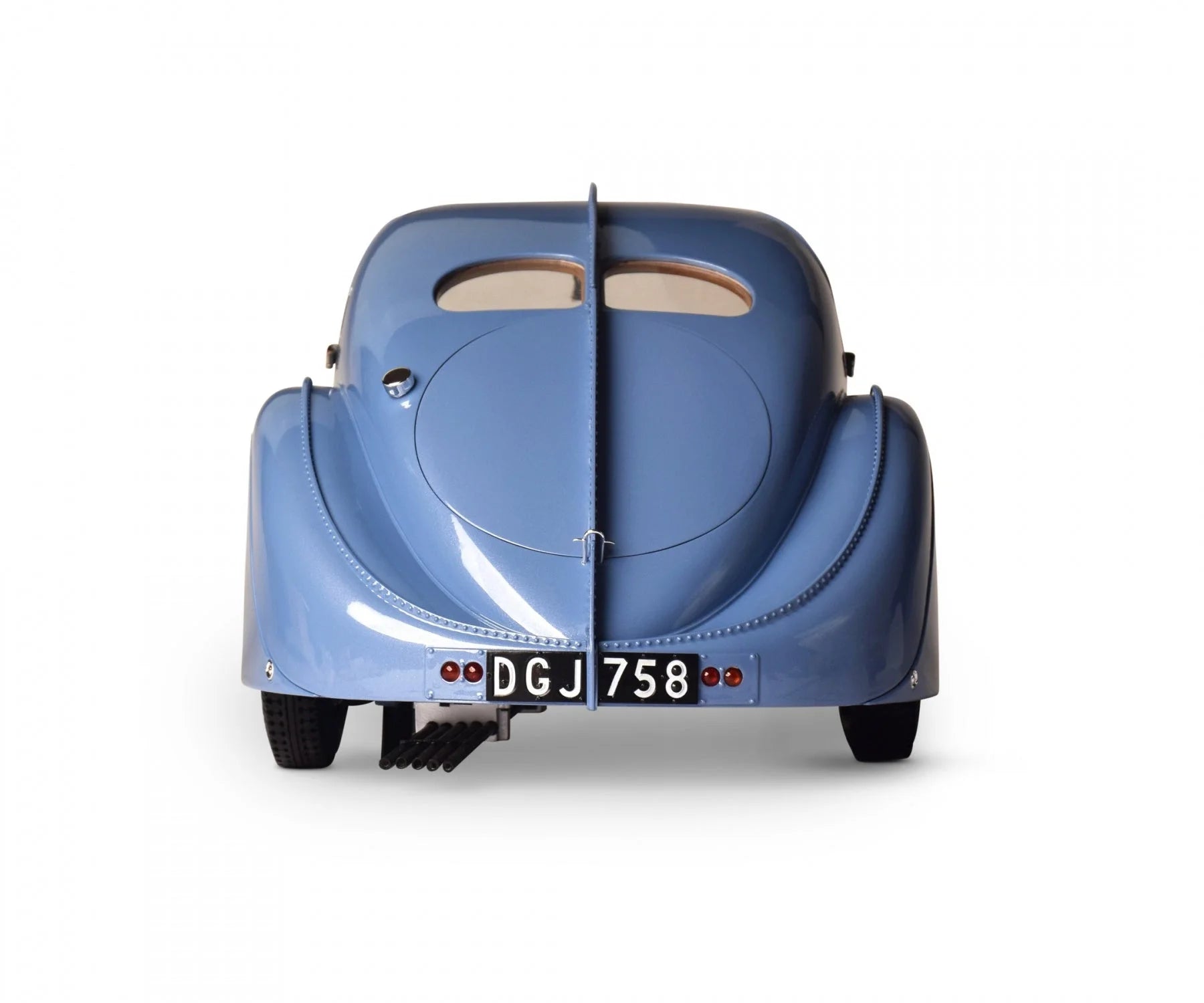 IXO Collections - Bugatti SC57 Atlantic 1/8 Scale Metal & Plastic Kit - IXCBGAFK - Product Image