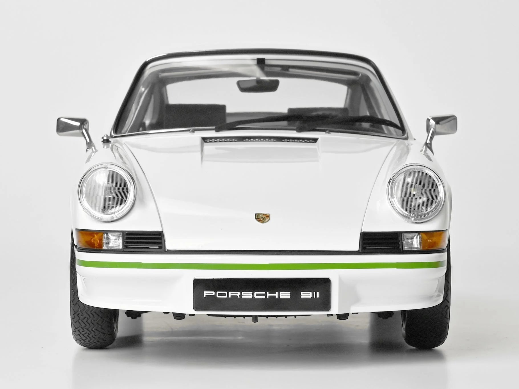 IXO Collections - White Porsche 911 Carsrera RS 2.7 1/8 Scale Metal & Plastic Kit - IXC911FKW - Product Image