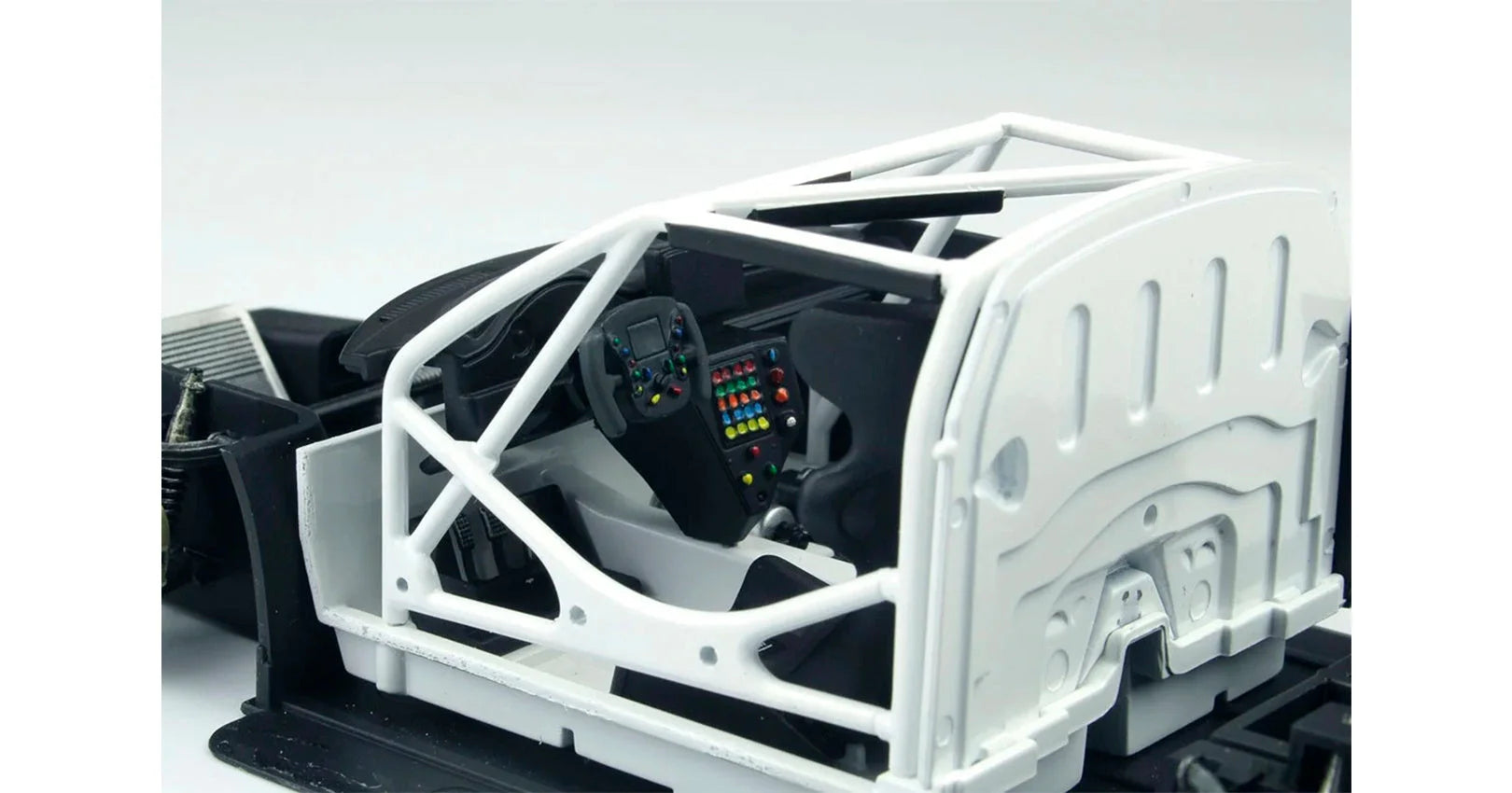 NUNU 1/24 Cars - Porsche 911 992 LM 18 Pink Pig - NU24040 - Product Image
