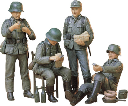 Tamiya 1/35 Military - 1/35 German Soldiers at Rest - 35129