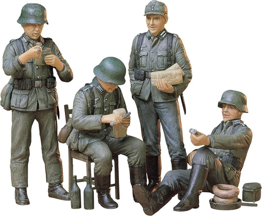 Tamiya 1/35 Military - 1/35 German Soldiers at Rest - 35129