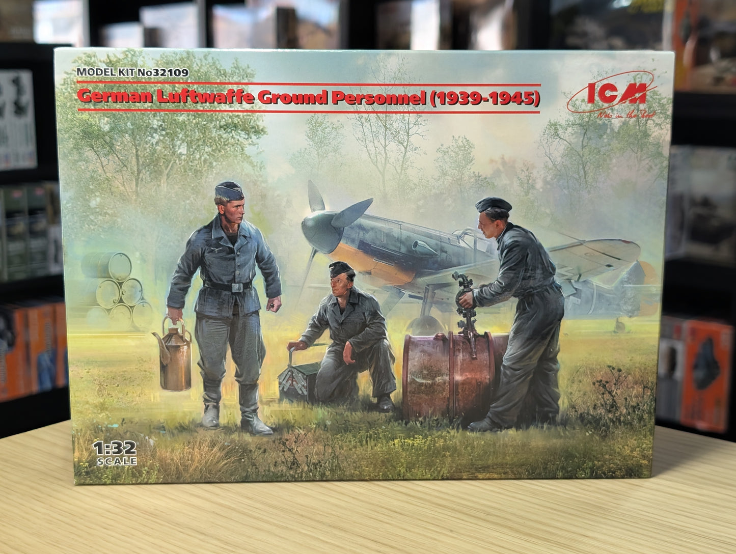 ICM Figures 1:32 - German Luftwaffe Ground Personnel (1939-1945) 3 Figures - ICM32109