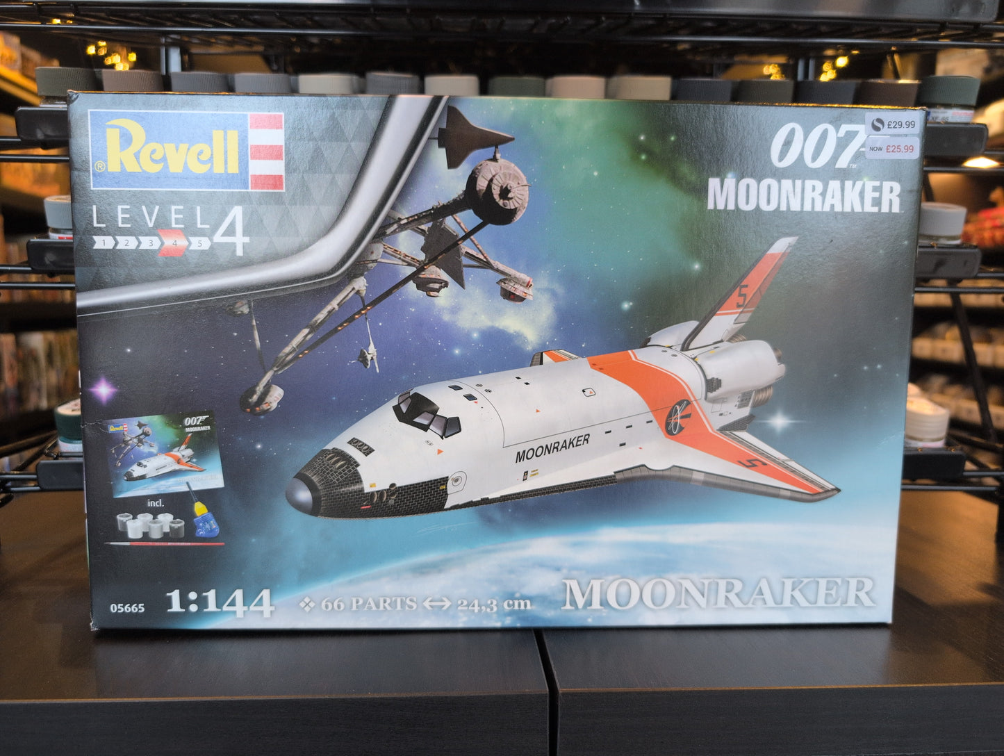 1/144 Revell - James Bond: Moonraker Space Shuttle
