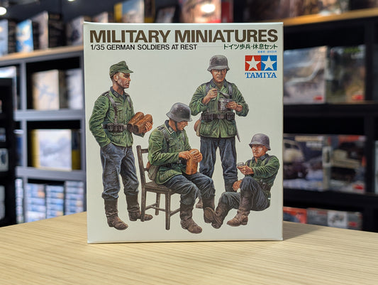 Tamiya 1/35 Military - 1/35 German Soldiers at Rest - 35129