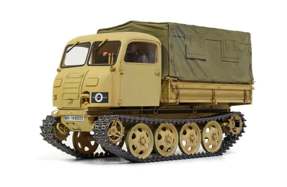 Tamiya 1/35 RSO/01 German Tractor 35394 -- box art