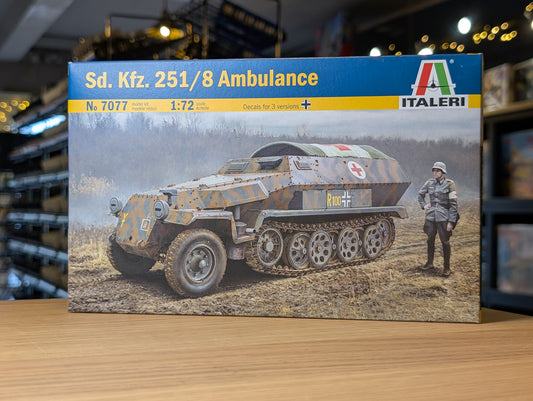 Italeri 1/72 Military - Sd.Kfz. 251/8 Ambulance - 7077