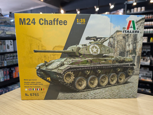 Italeri 1/35 Military - M24 "Chaffee" - 6761