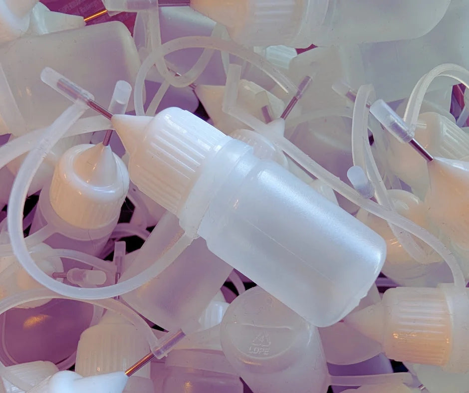 Single Plastic Dropper Bottles w/Fine Application Needle - Product Image