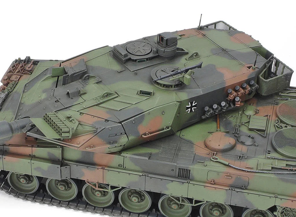 Tamiya 1/35 Military - 1/35 Leopard 2 A6 Main Battle Tank - 35271 - Product Image