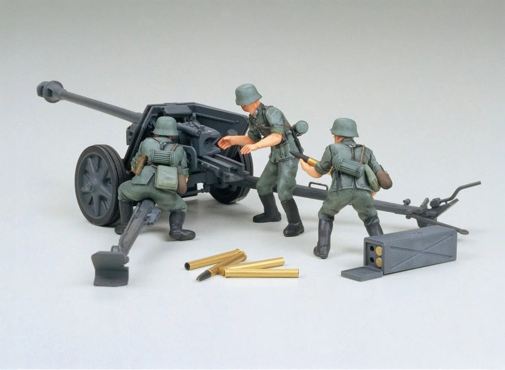 Tamiya 1/35 Military - 7.5cm Anti-Tank Gun with Crew (Pak40/L46) - 35047 - Product Image