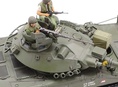 Tamiya 1/35 Military - U.S. Airborne M551 Sheridan Tank (Vietnam War) - 35365 - Product Image