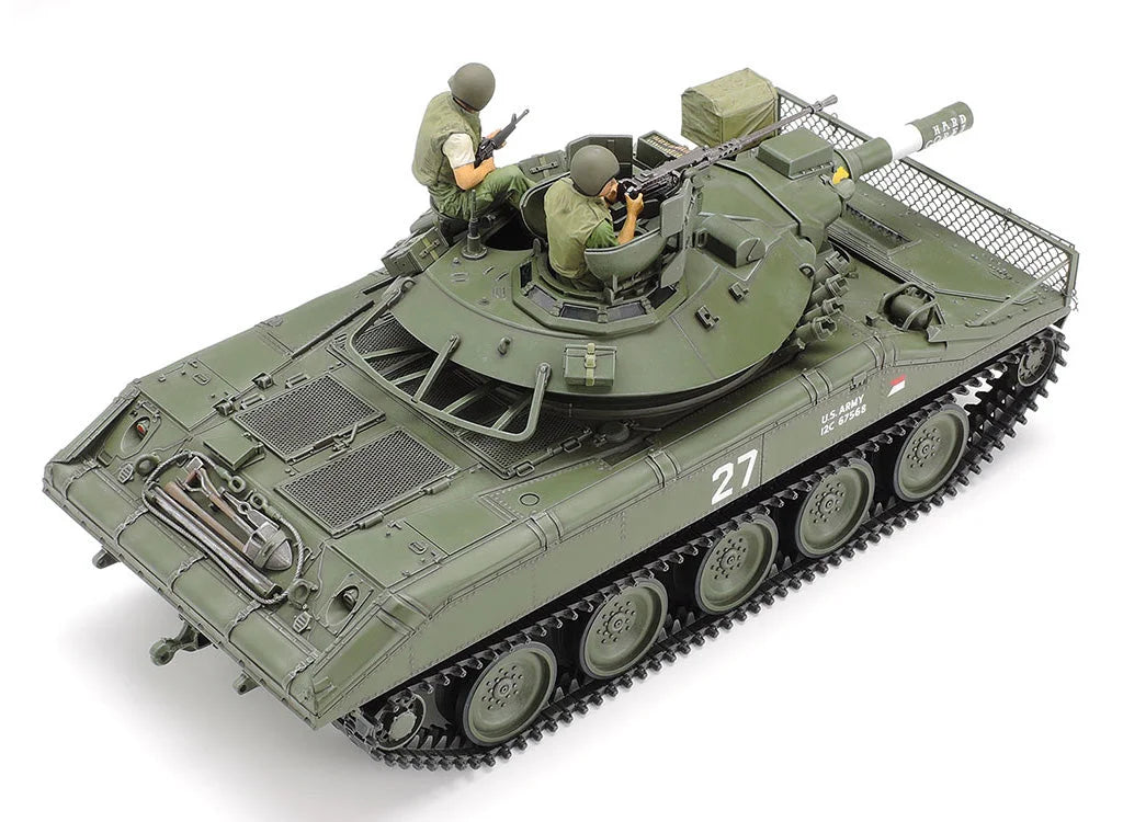 Tamiya 1/35 Military - U.S. Airborne M551 Sheridan Tank (Vietnam War) - 35365 - Product Image