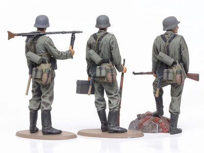 Tamiya 1/48 Military - 1/48 WWII Wehrmacht Infantry Set - 32602 - Product Image