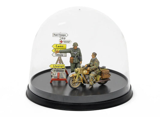 Tamiya Tools & Accessories - Display Case J - Dome Type 12.5cm (Smaller 1/35 Models & Figures) - 73012 - Product Image
